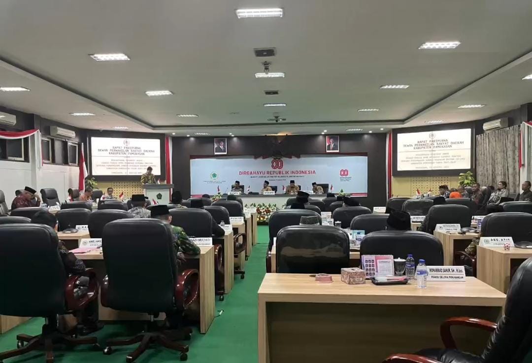 Paripurna DPRD Pamekasan pembahasan RPJMD kabupaten. (madurakita.id/its