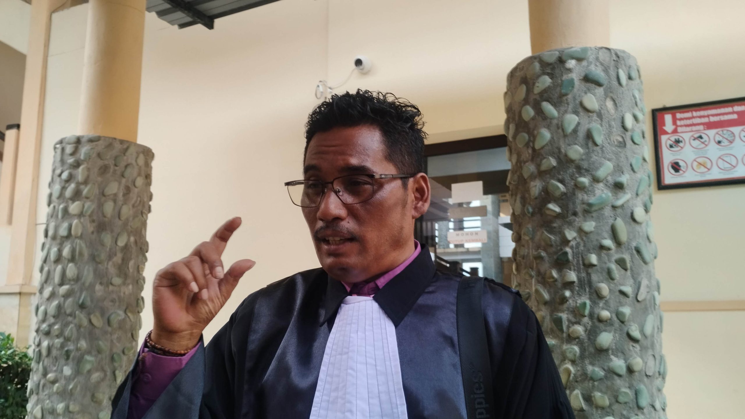 Suhairi saat dimintai keterangan (madurakita.id/).