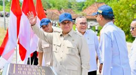 Presiden RI Prabowo Subianto saat meresmikan jalan di Kabupaten Sampang (madurakita.id)