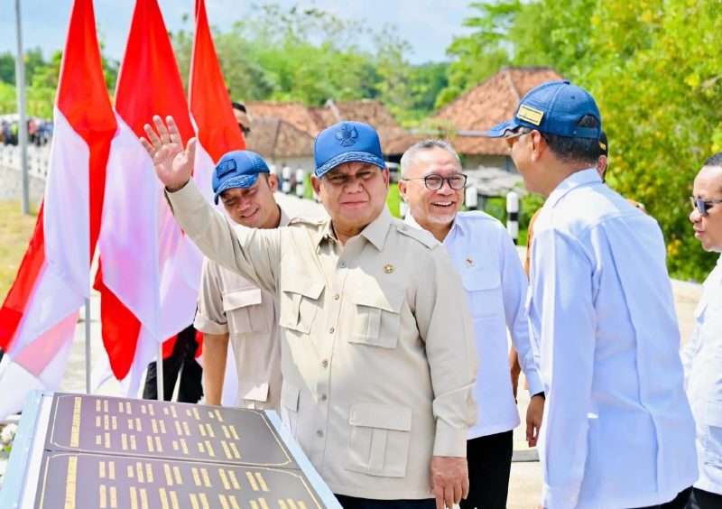 Presiden RI Prabowo Subianto saat meresmikan jalan di Kabupaten Sampang (madurakita.id)