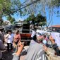 Farmasi saat melakukan demonstrasi (Madurakita.id)