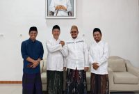 Bertemu di Pendopo Wabup Sampang, Kiai Fauzan dan Ketua PDM Sepakat Akhiri Kesalahpahaman (madurakita.id). 